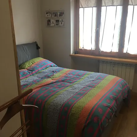 Cozy With Private Garden, 2 Bedrooms *